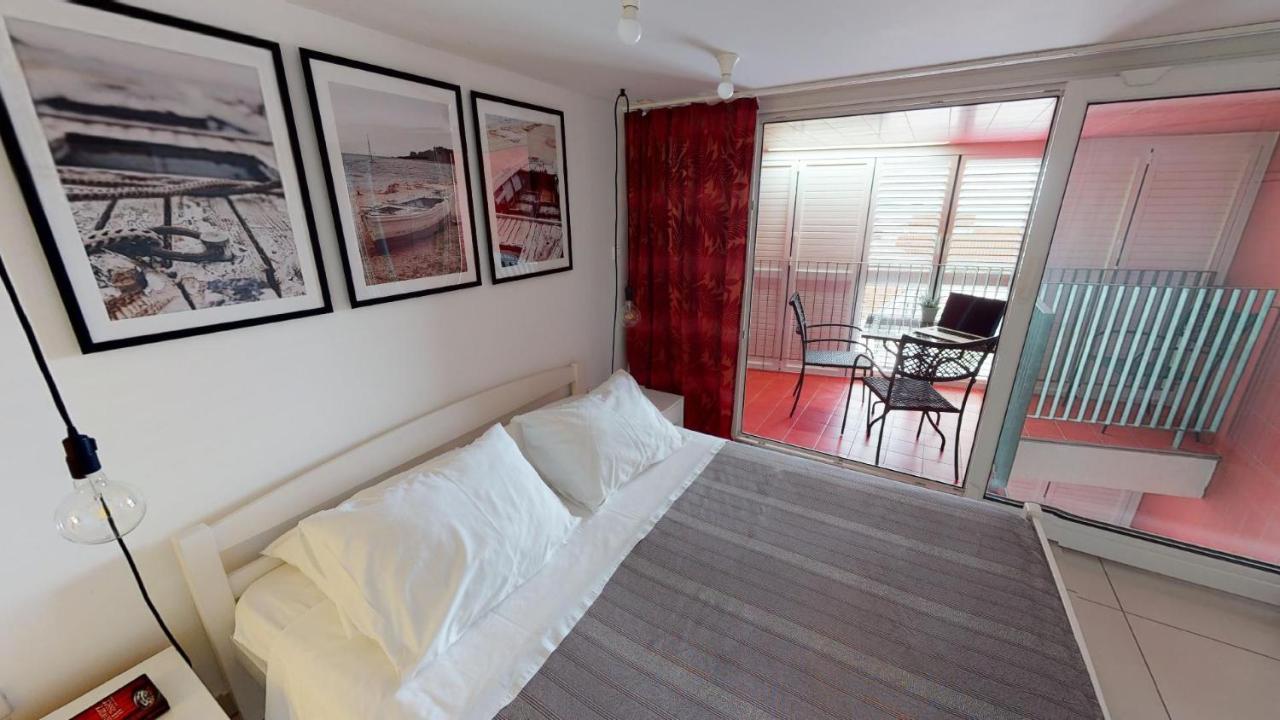 Number 5 Apartment Pakostane Bagian luar foto