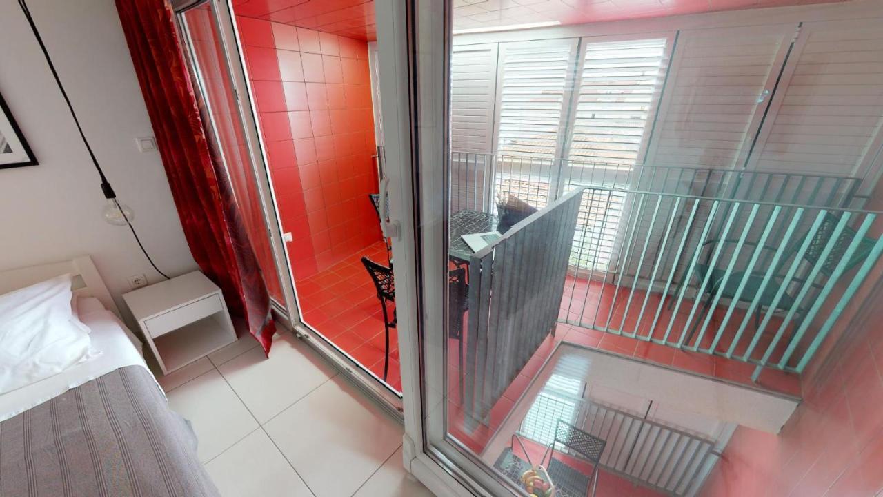 Number 5 Apartment Pakostane Bagian luar foto